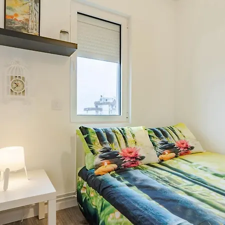 Terrace Apartment *