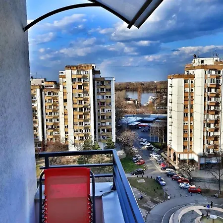 Terrace Apartment *